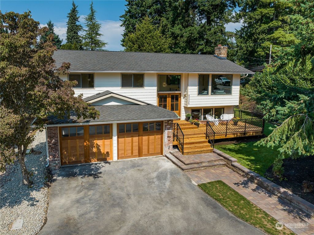 Photo of 8005 194th Place SW, Edmonds, WA 98026 (MLS # 2154562)