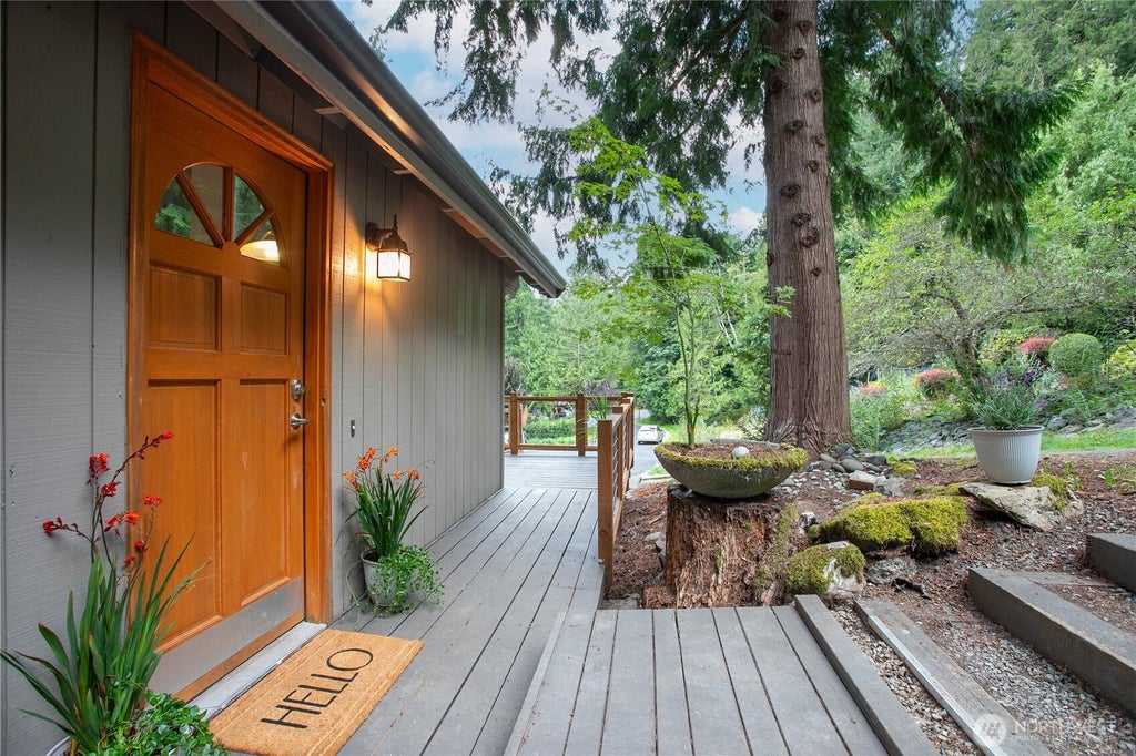 Photo of 5 Misty Ridge Court, Bellingham, WA 98229 (MLS # 2568586)