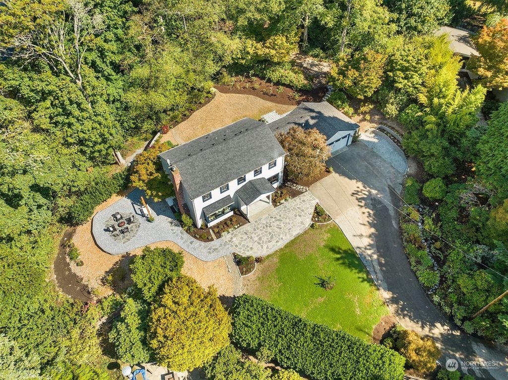 Photo of 17144 6th Place SW, Normandy Park, WA 98166 (MLS # 2155230)