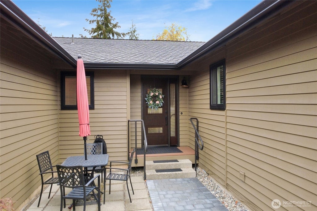 Photo of 3508 Seeley Street, Bellingham, WA 98226 (MLS # 2588938)