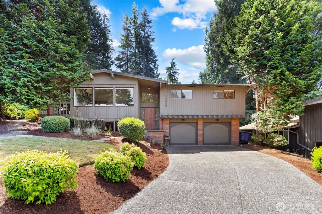 Photo of 14905 SE 46th Place, Bellevue, WA 98006 (MLS # 2406673)