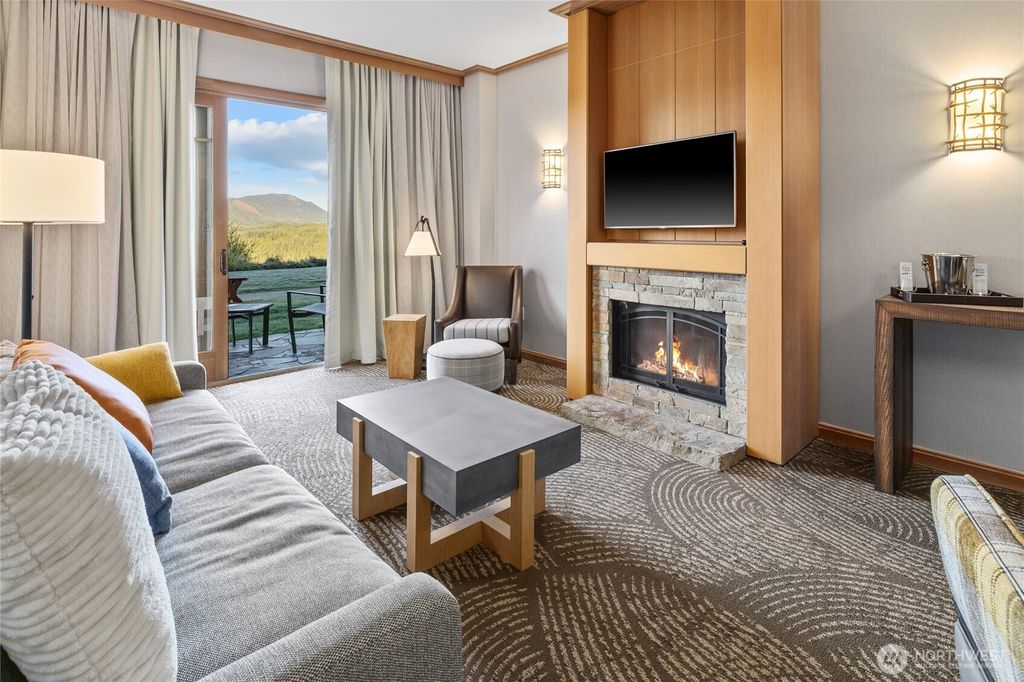 Photo of 3600 Suncadia Trail Trl #1137, Cle Elum, WA 98922 (MLS # 2500373)