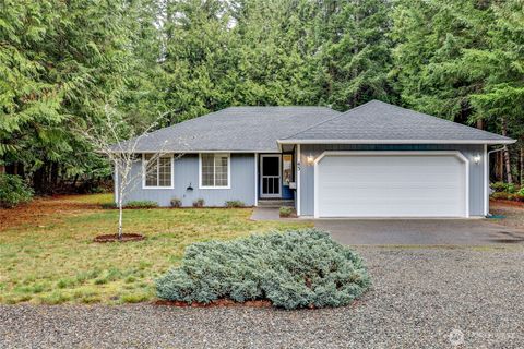 Photo of 43 Rhody Court, Chimacum, WA 98325 (MLS # 2459385)