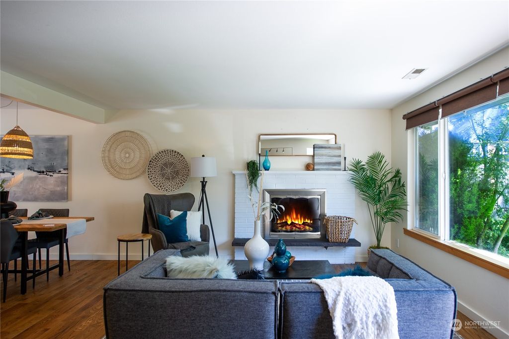 Photo of 3630 NE 123rd Street, Seattle, WA 98125 (MLS # 2263888)