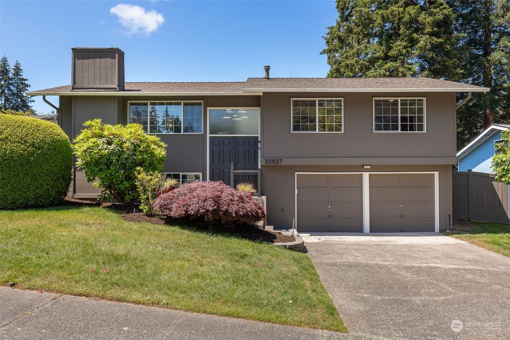 Photo of 32527 35th Avenue SW, Federal Way, WA 98023 (MLS # 2247604)