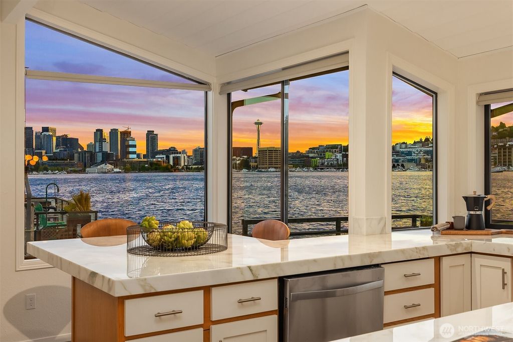Photo of 2301 Fairview Avenue E #H, Seattle, WA 98102 (MLS # 2529977)