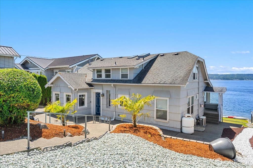 Photo of 1920 Day Island Boulevard W, University Place, WA 98466 (MLS # 2544932)