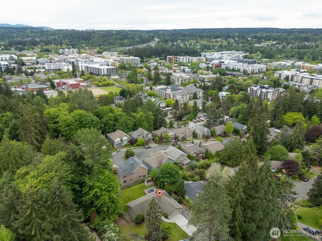 Photo of 16733 NE 87th Street, Redmond, WA 98052 (MLS # 2373864)