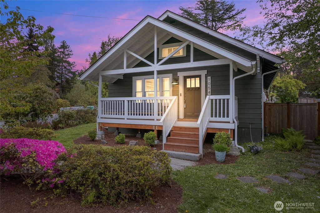 Photo of 1054 Central Street SE, Olympia, WA 98501 (MLS # 2515467)