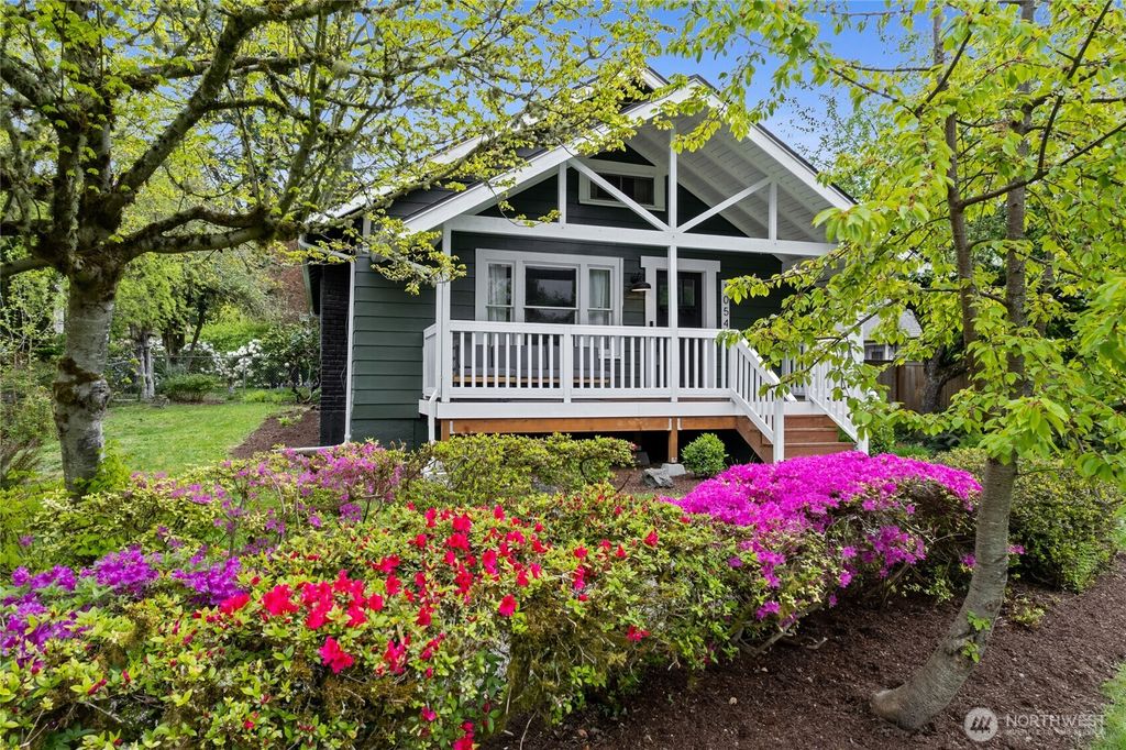 Photo of 1054 Central Street SE, Olympia, WA 98501 (MLS # 2515467)