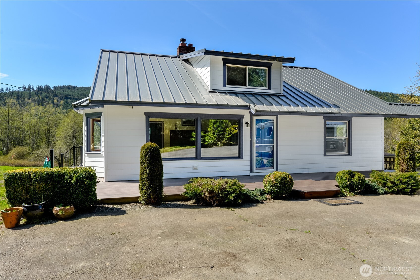2332 Black Diamond Rd