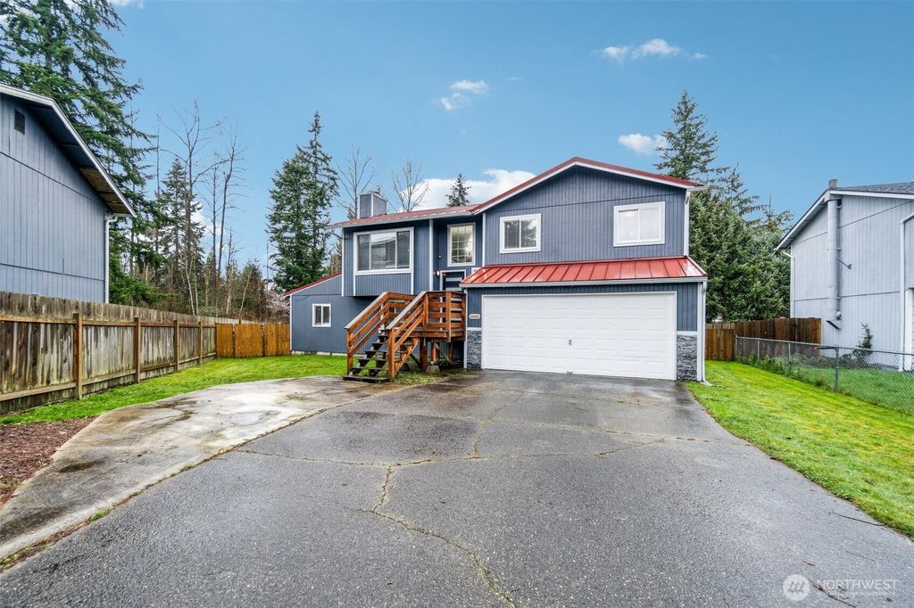 Photo of 10620 52nd Avenue NE, Marysville, WA 98270 (MLS # 2347931)