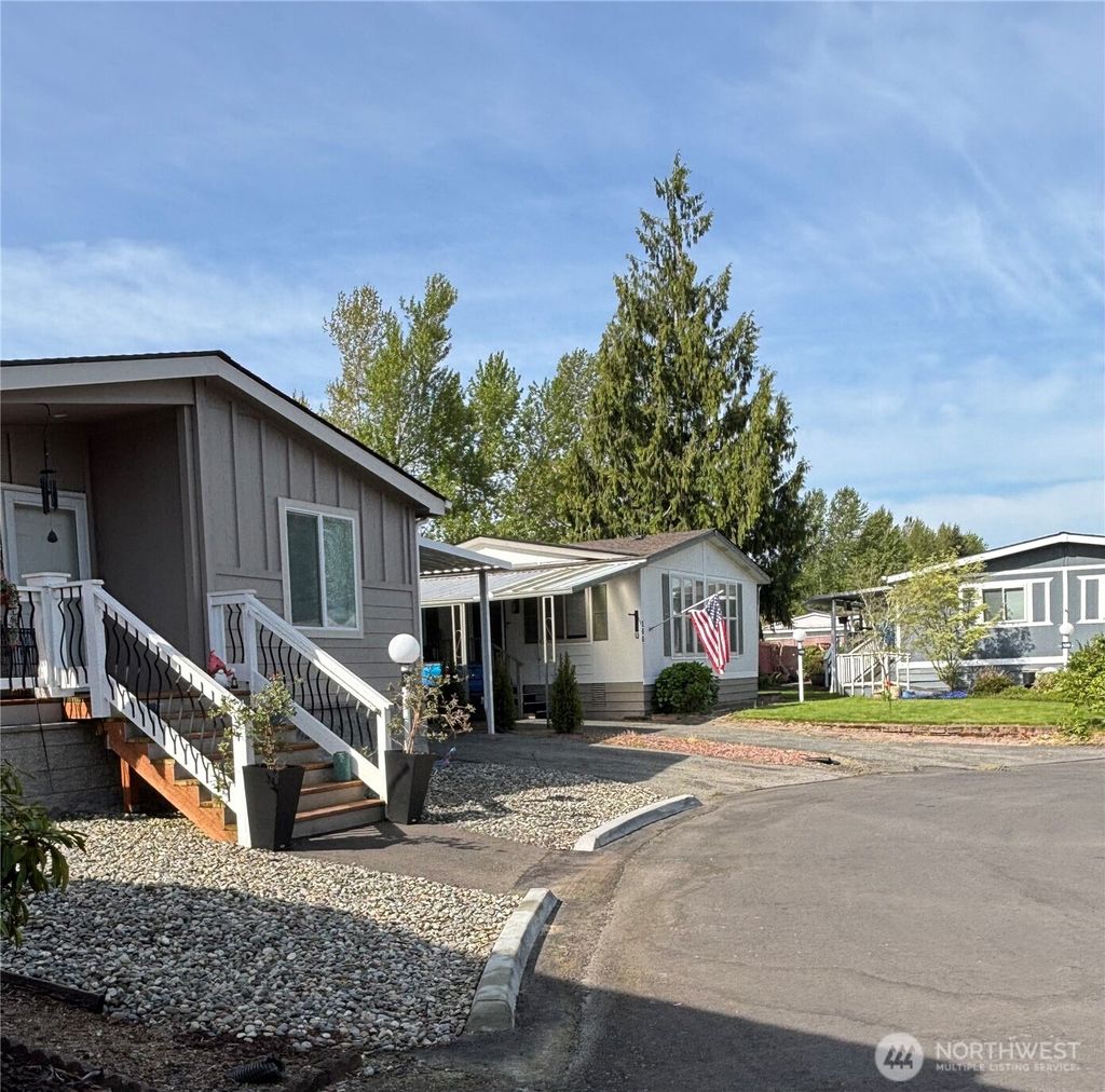 Photo of 5900 64th Street NE #142, Marysville, WA 98270 (MLS # 2513474)