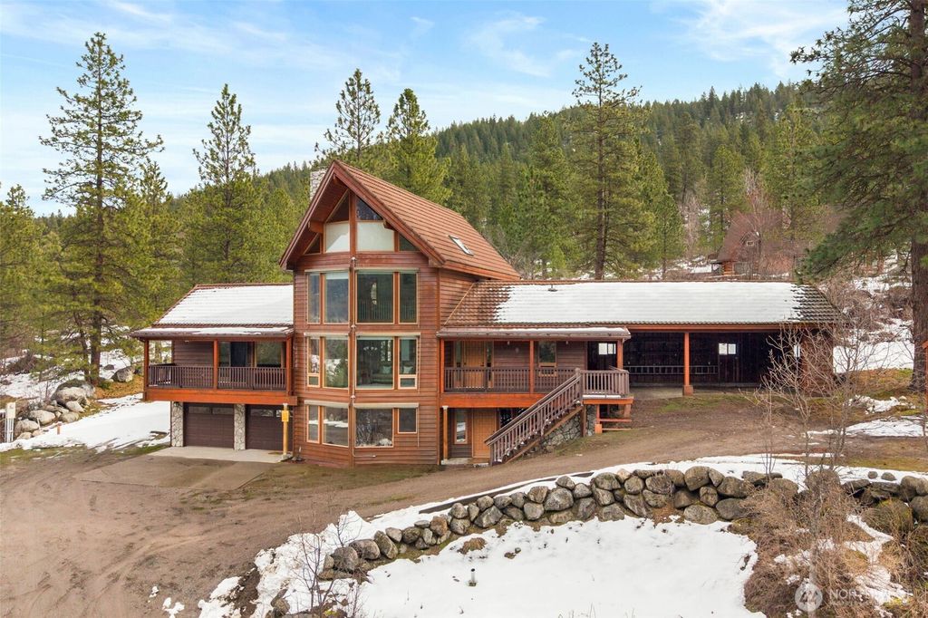 Photo of 219 Dempsey Road, Leavenworth, WA 98826 (MLS # 2496807)