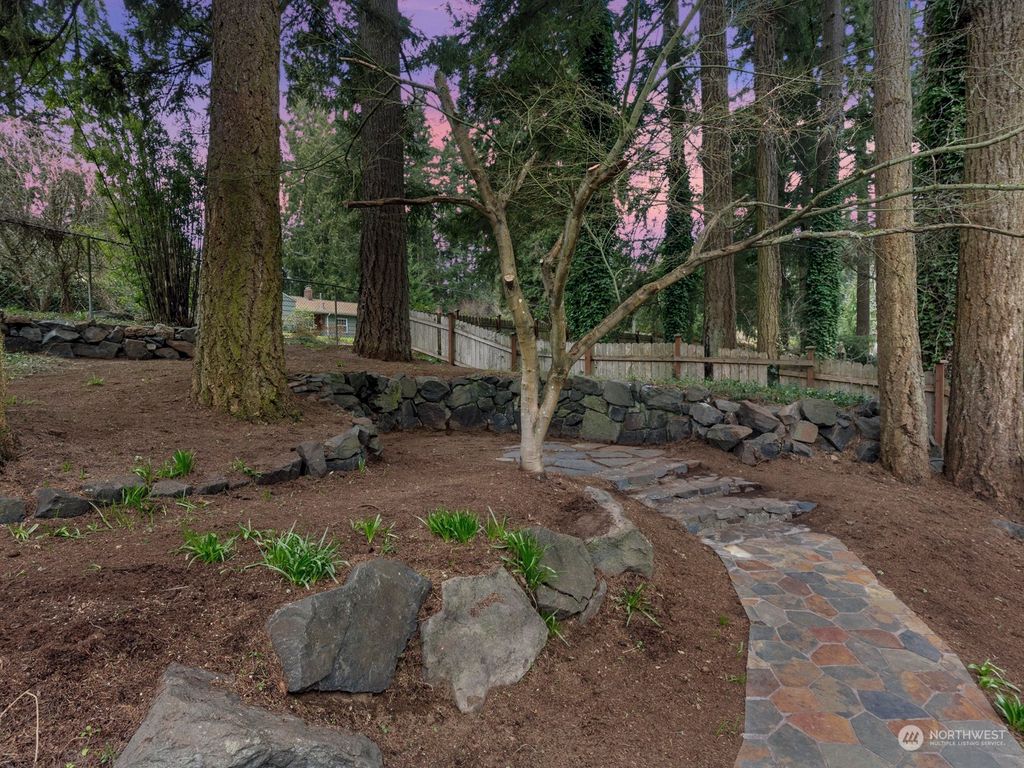 Photo of 18509 30th Avenue NE, Lake Forest Park, WA 98155 (MLS # 2201340)