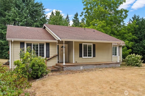 Photo of 16033 Agate Street SE, Yelm, WA 98597 (MLS # 2563738)