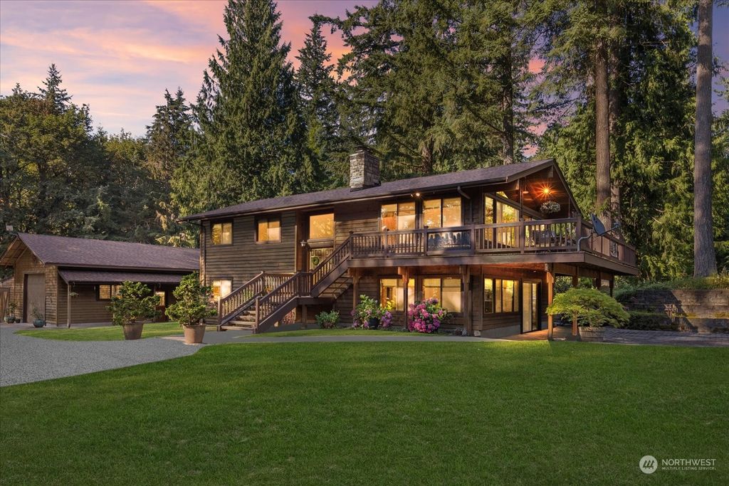 Photo of 6926 411th Avenue SE, Snoqualmie, WA 98065 (MLS # 2269504)