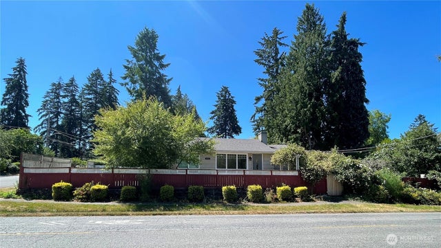 14301 Meridian Avenue N, Seattle