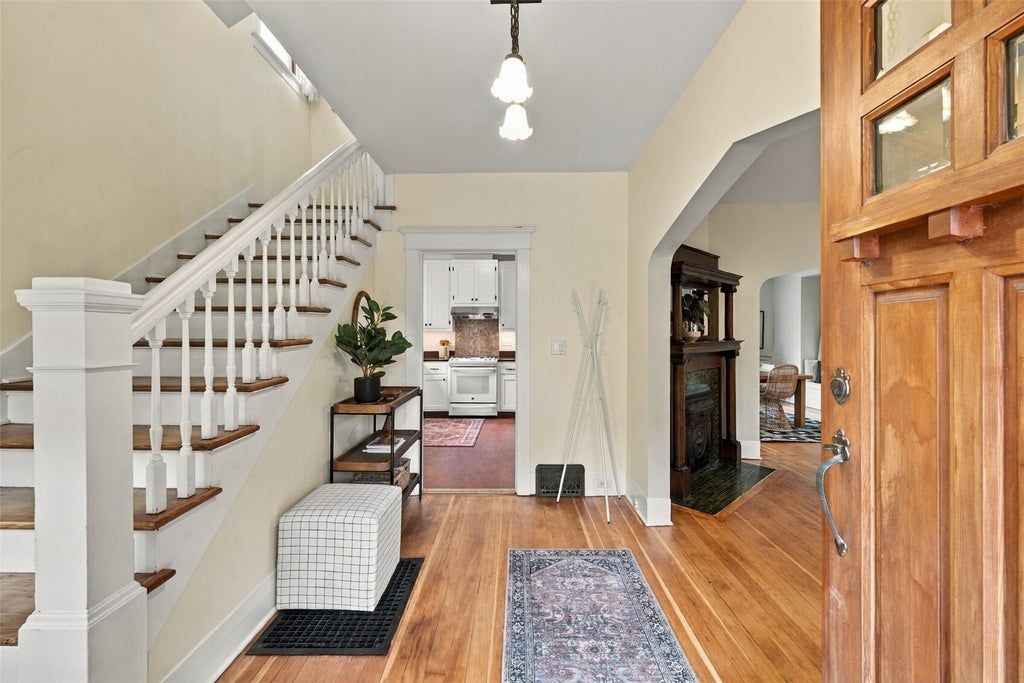 Photo of 3080 S Andover Street, Seattle, WA 98108 (MLS # 2595639)