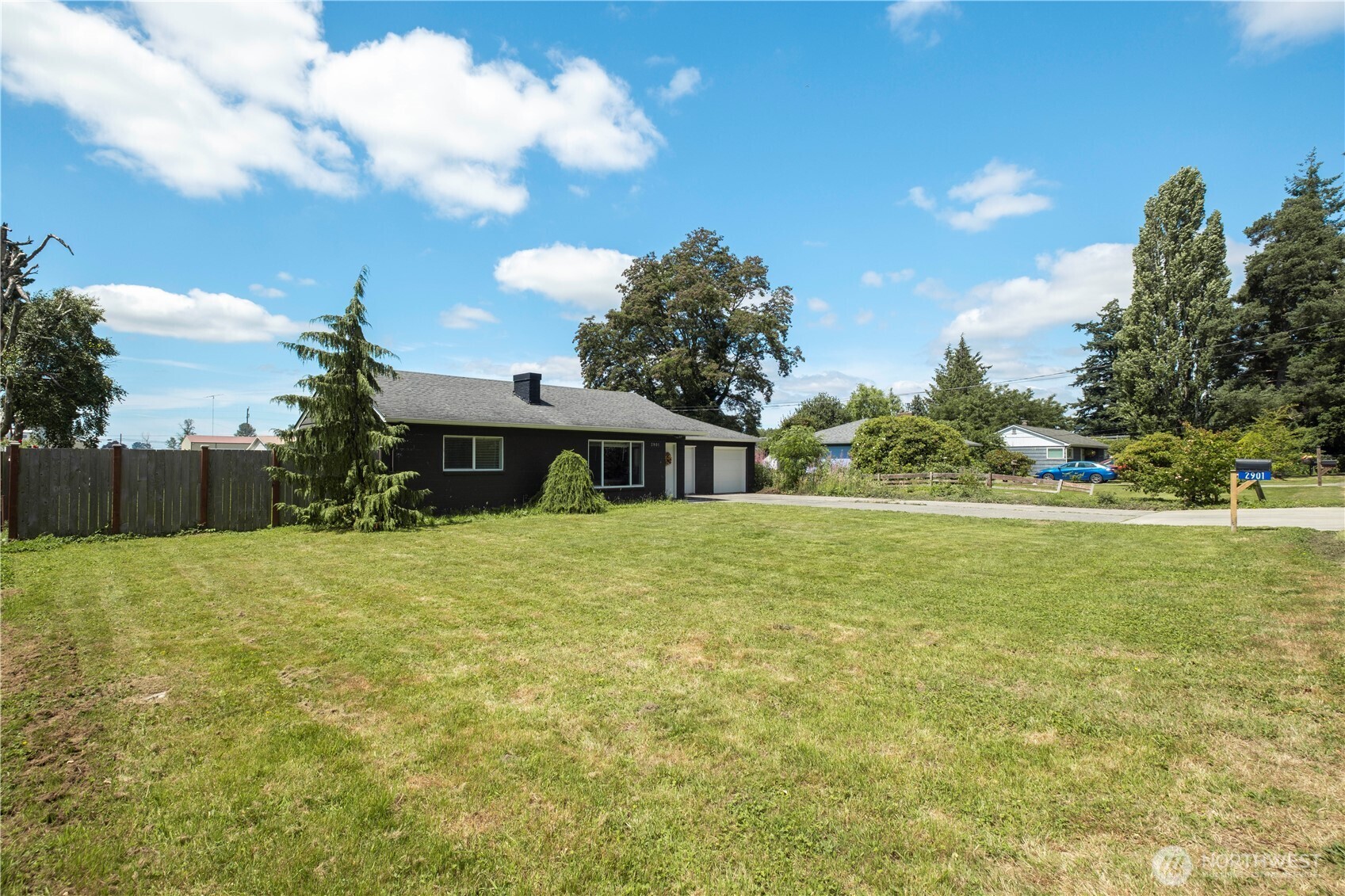 2901 Hollydale Acres Lane