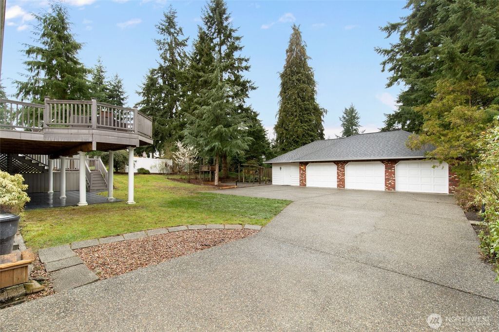 Photo of 2717 90th Street SE, Everett, WA 98208 (MLS # 2490651)