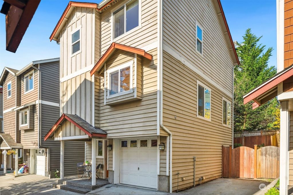 Photo of 130 N 101st Street, Seattle, WA 98133 (MLS # 2303317)