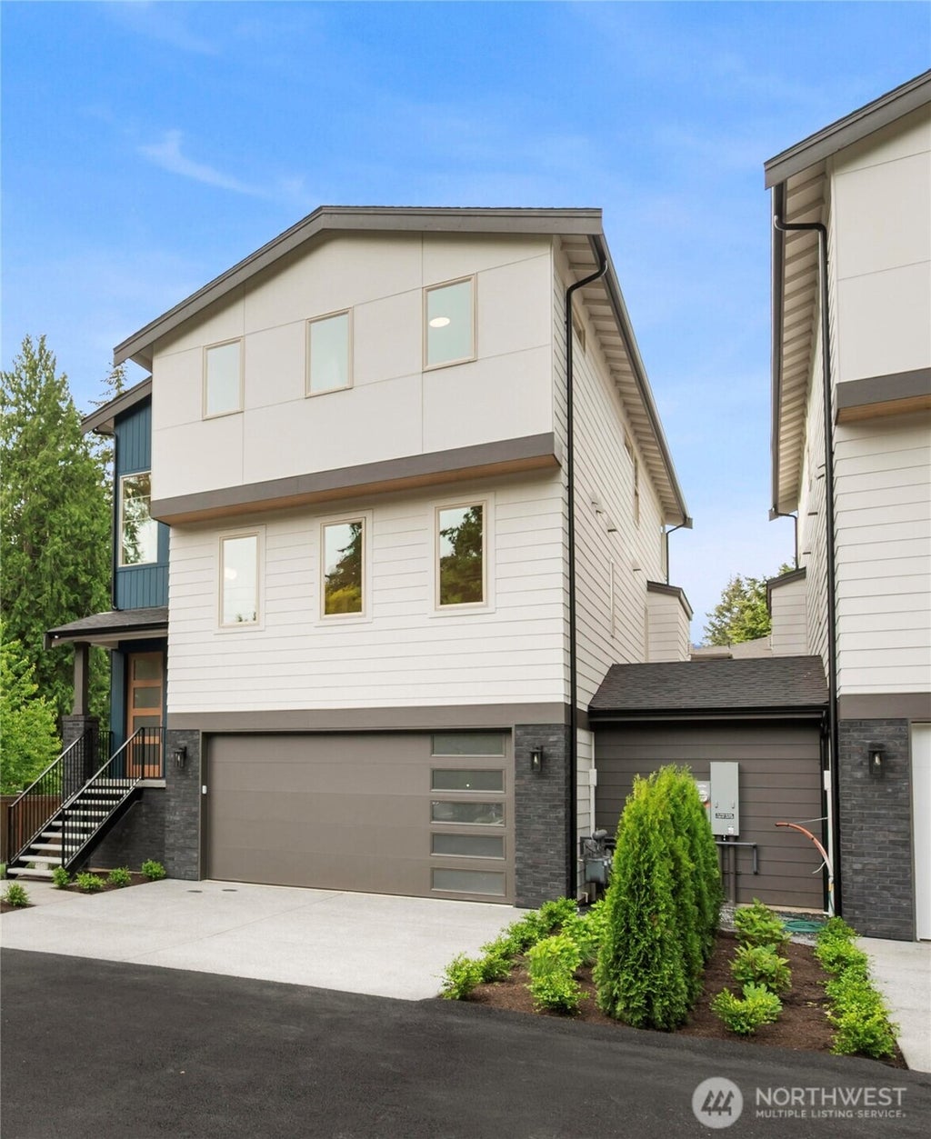 Photo of 9909 Unit B NE 200th ST, Bothell, WA 98011 (MLS # 2583283)