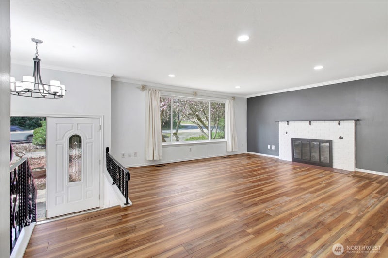 12001 Robinhood Lane