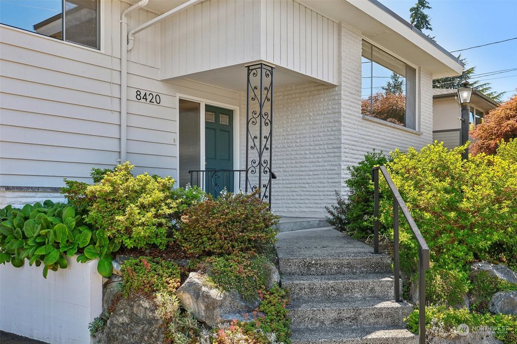 Photo of 8420 214th Pl Sw Pl, Edmonds, WA 98026 (MLS # 2263539)