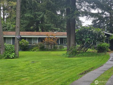 Photo of 14246 SE 179th Place, Renton, WA 98058 (MLS # 2525192)