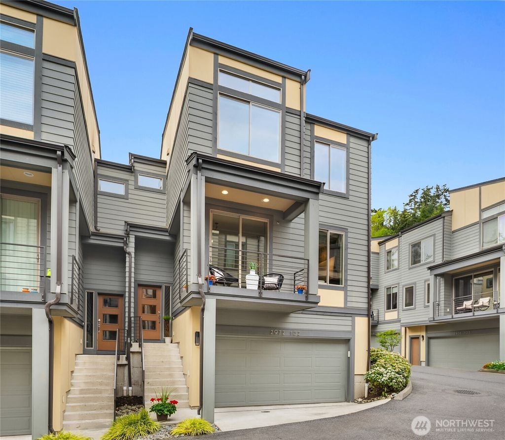 Photo of 2972 76th Place SE #102, Mercer Island, WA 98040 (MLS # 2367702)