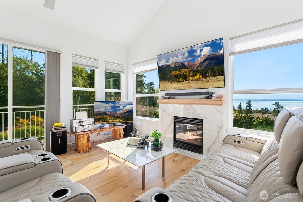 Photo of 11012 Villa Rosa Lane, Mukilteo, WA 98275 (MLS # 2573622)