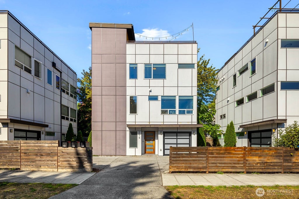 Photo of 2616 S Dearborn St ST, Seattle, WA 98144 (MLS # 2582638)