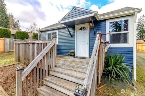 Photo of 3142 Glendale Drive W, University Place, WA 98466 (MLS # 2421095)