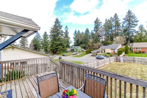 Photo of 3142 Glendale Drive W, University Place, WA 98466 (MLS # 2421095)