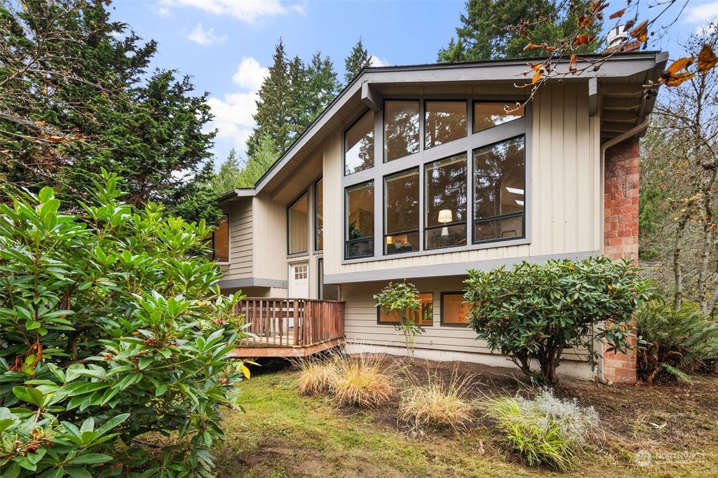 Photo of 19942 NE 185th Street, Woodinville, WA 98077 (MLS # 2303263)