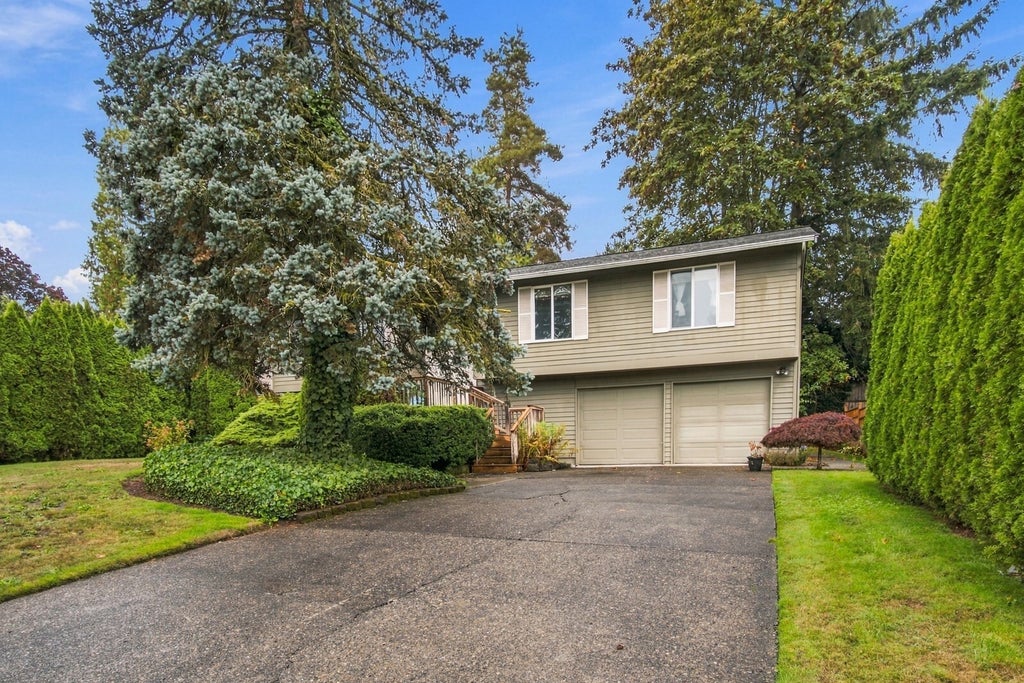 Photo of 6711 144 Avenue NE, Redmond, WA 98052 (MLS # 2598249)