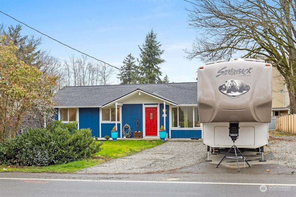 Photo of 14616 Ash Way, Lynnwood, WA 98087 (MLS # 2203630)