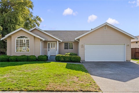 Photo of 1313 Pine Street, Lynden, WA 98264 (MLS # 2594122)