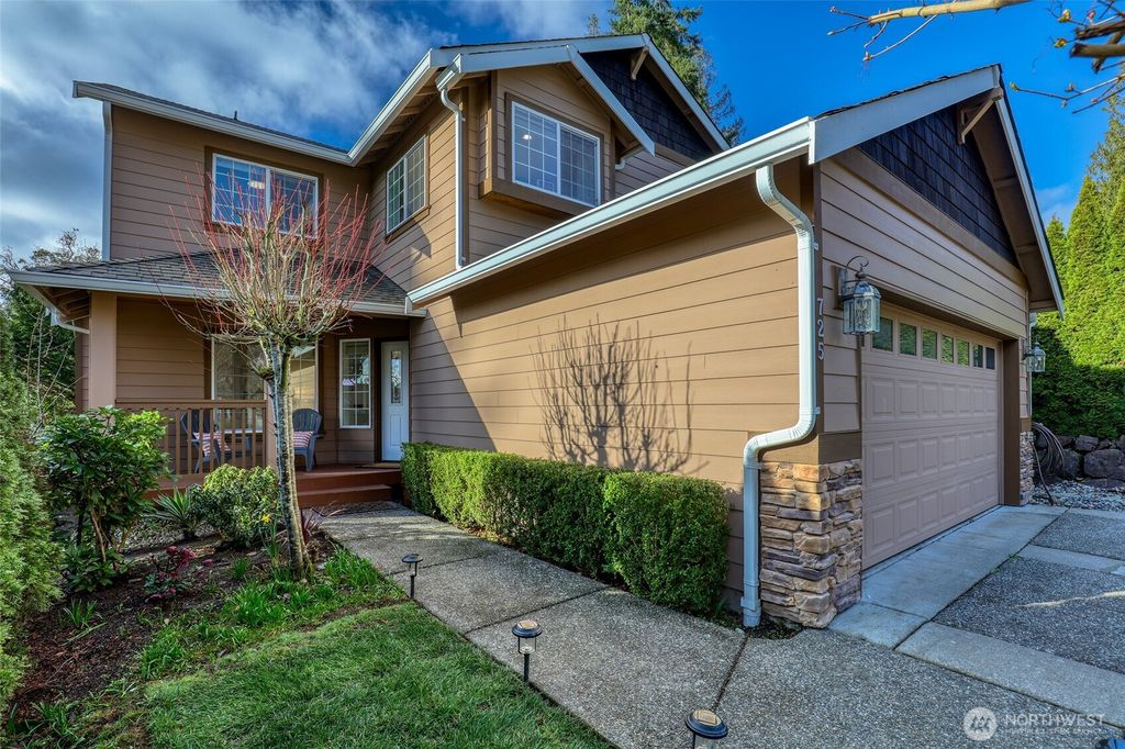 Photo of 725 N 198th Street, Shoreline, WA 98133 (MLS # 2497295)