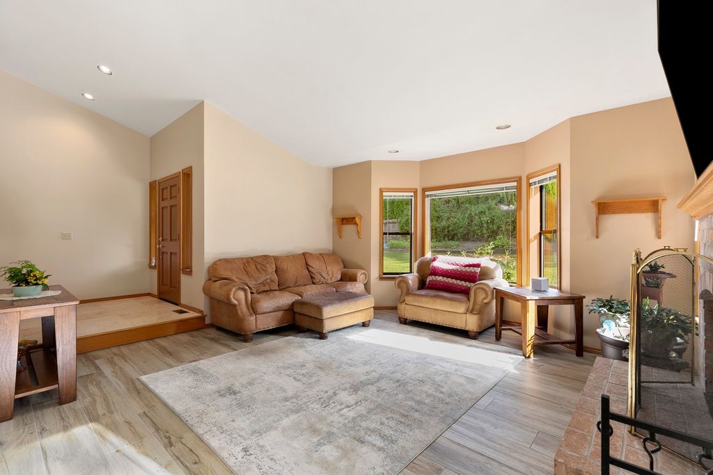 Photo of 9721 212th Street SE, Snohomish, WA 98296 (MLS # 2373448)