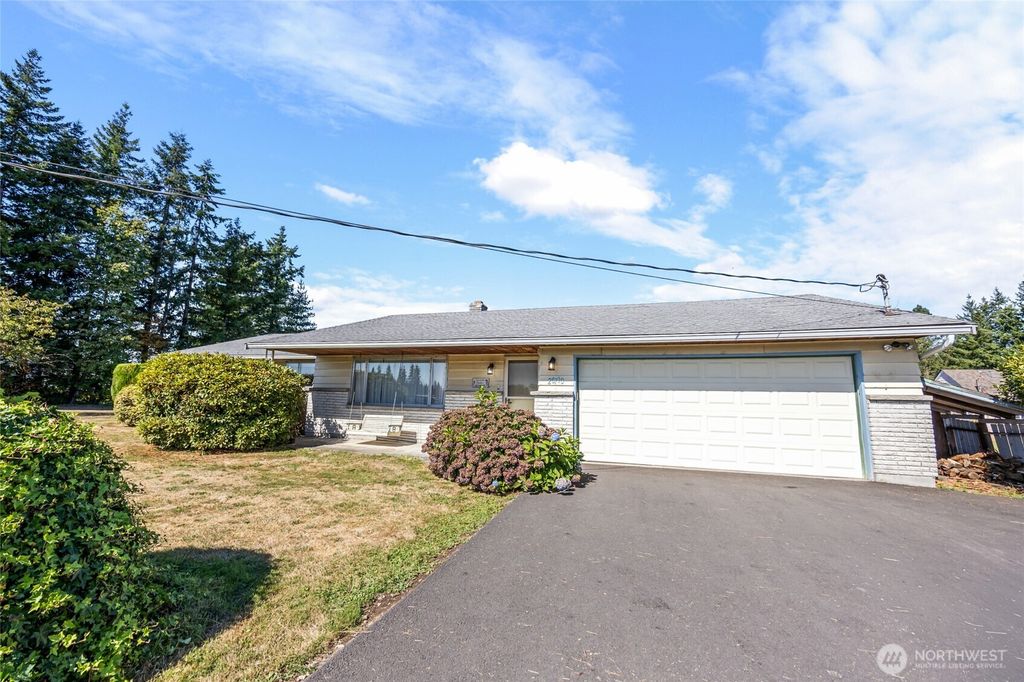 Photo of 26710 SE 416th Street, Enumclaw, WA 98022 (MLS # 2433063)