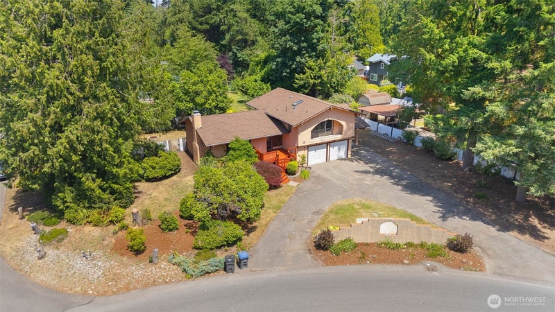 3560 NE Arrowhead Drive