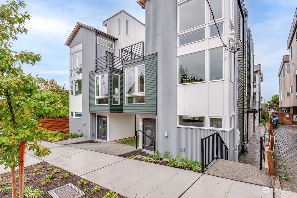 Photo of 2317 A N 113th Place, Seattle, WA 98133 (MLS # 2194685)