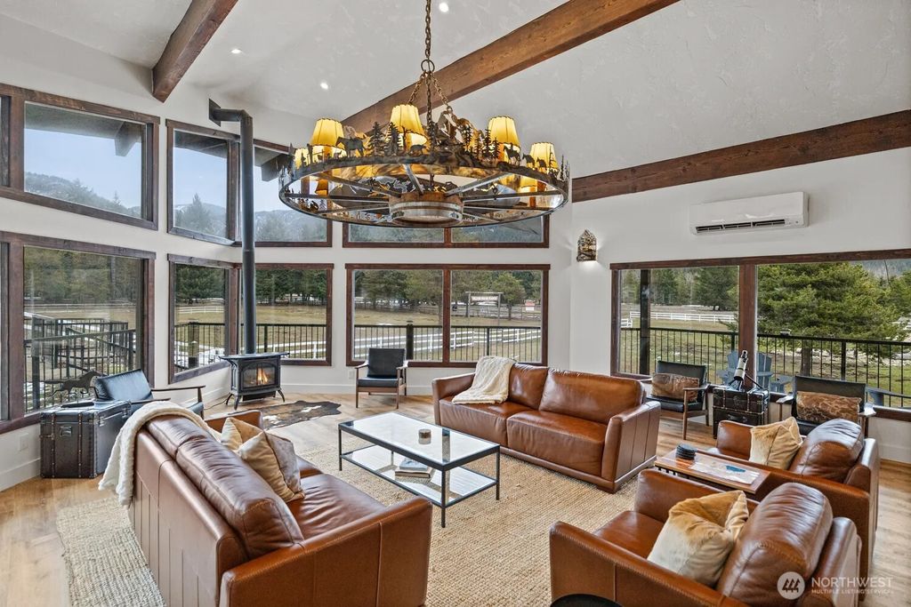 Photo of 182 Silver Ridge Ranch Rd Rd, Easton, WA 98925 (MLS # 2486393)