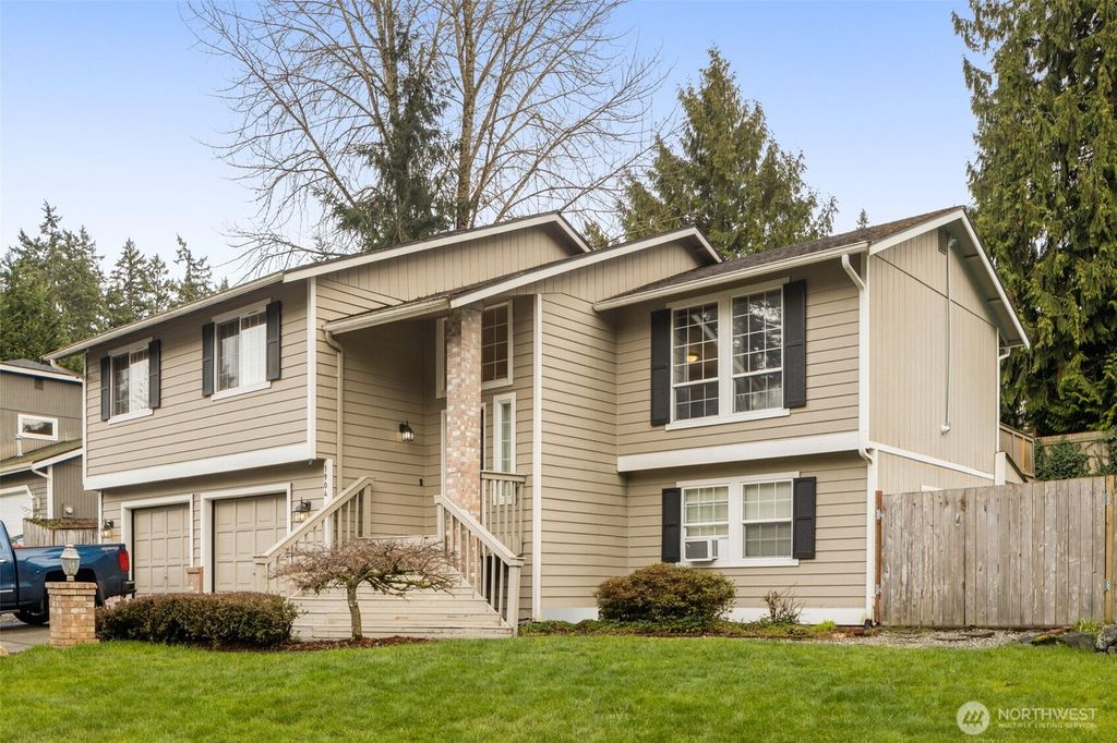 Photo of 1904 135th Street E, Tacoma, WA 98445 (MLS # 2485165)