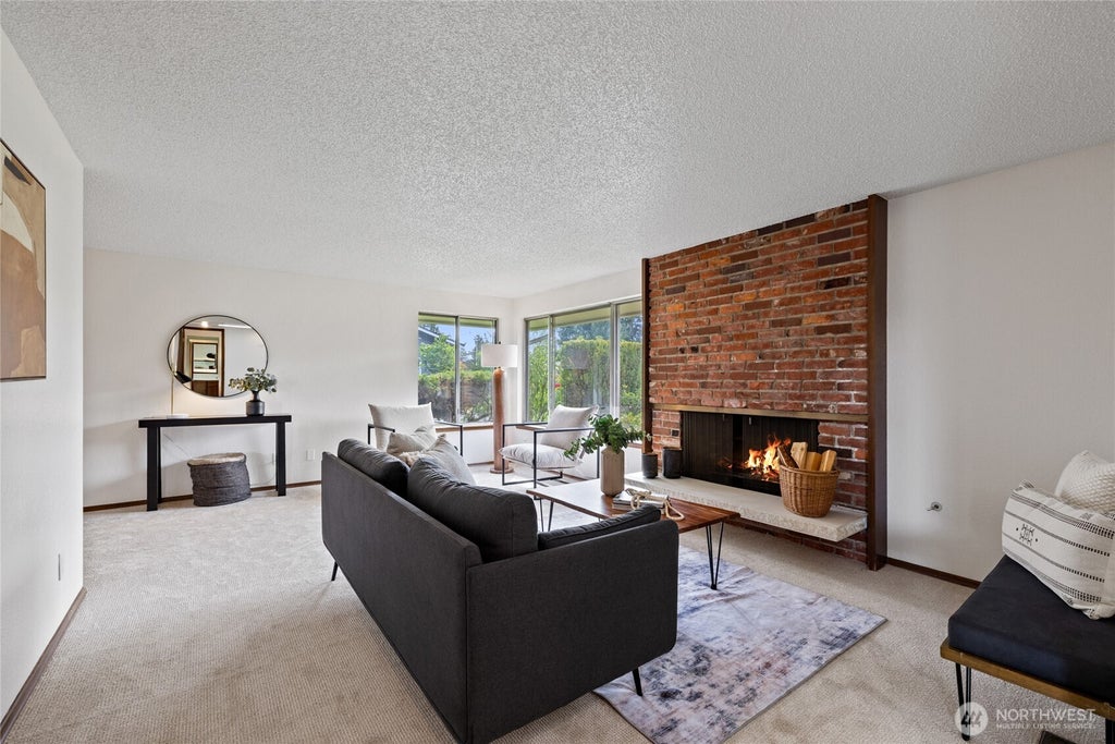 Photo of 921 S 129th Street, Tacoma, WA 98444 (MLS # 2580013)