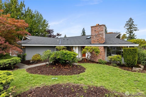 Photo of 921 S 129th Street, Tacoma, WA 98444 (MLS # 2580013)