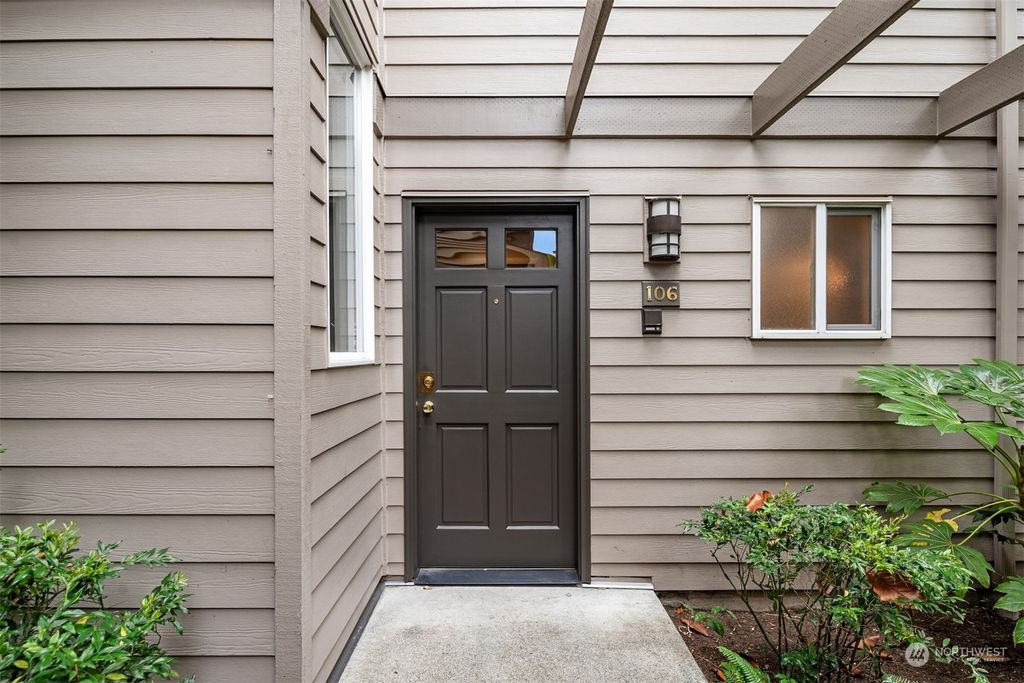 Photo of 12506 26th Avenue NE #106, Seattle, WA 98125 (MLS # 2284635)