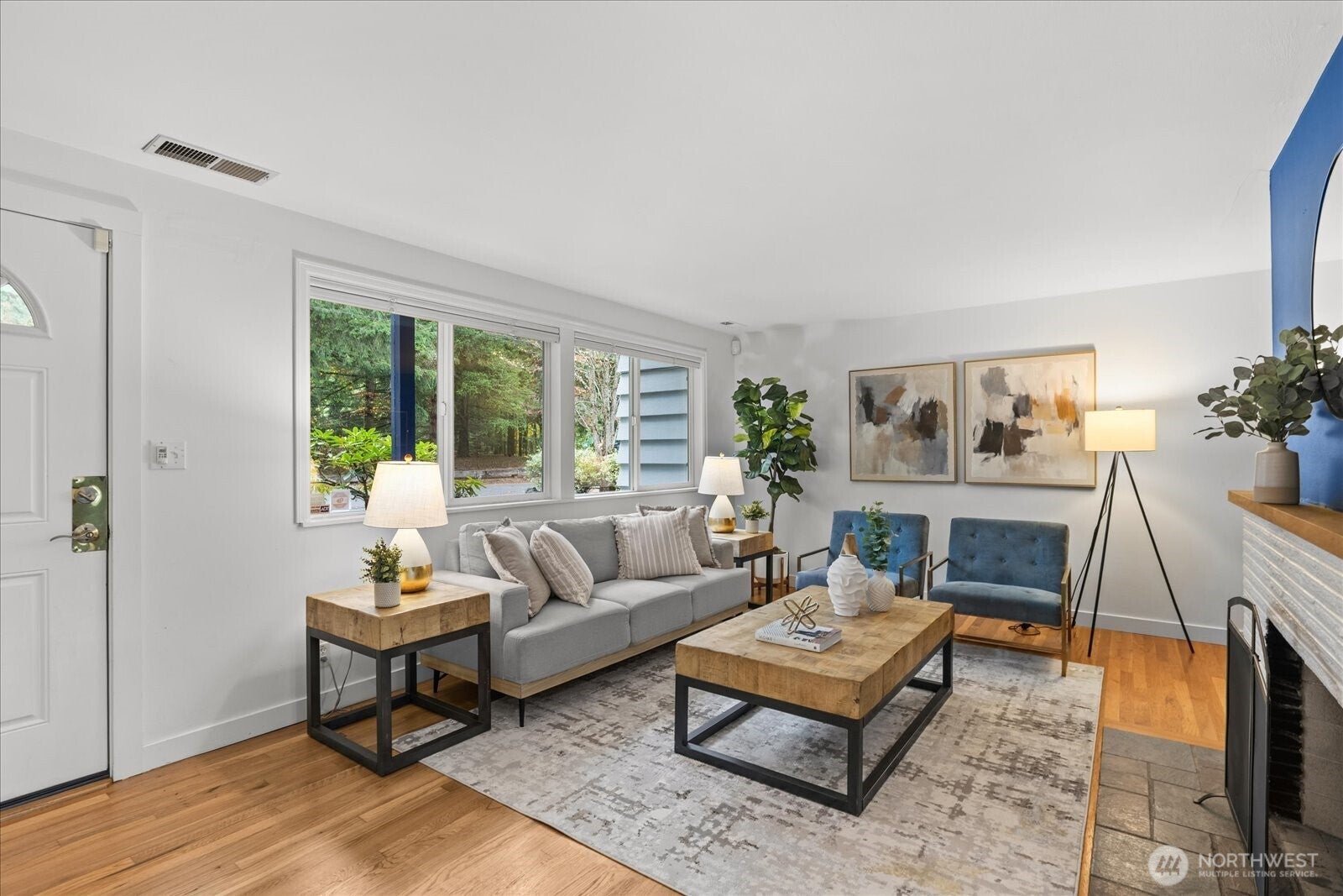 19112 3rd Avenue NE